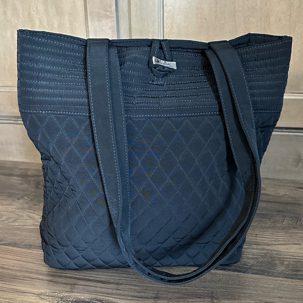 NWOT Vera Bradley Medium Classic Black Tote - *Retired*